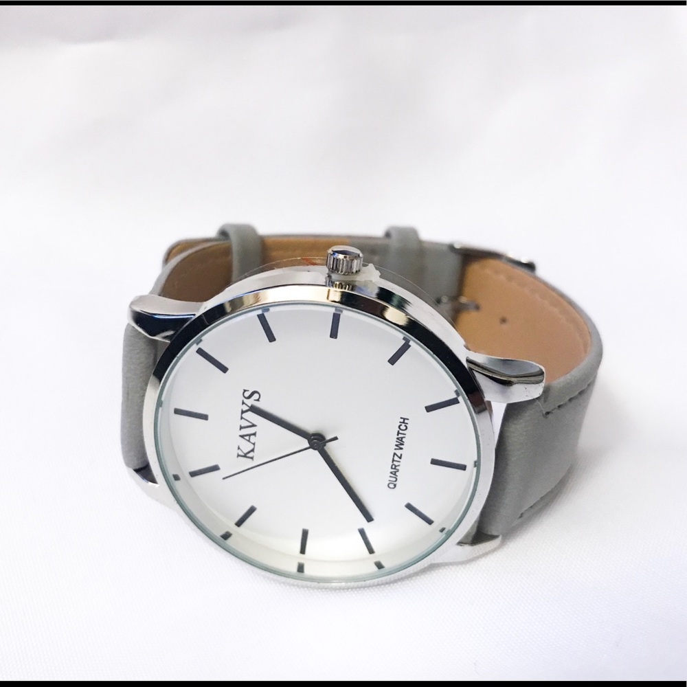 Unisex classic watch